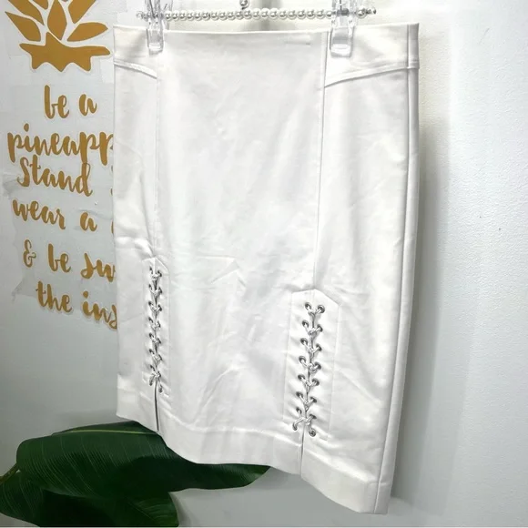 ETCETERA Solid White Pencil Skirt Eyelet Mock Tie Lace Up Detail Size 0 … - Picture 2 of 11